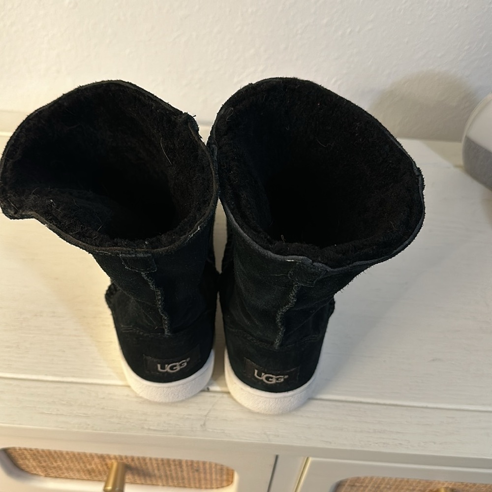 Ugg Black Boot - image 4